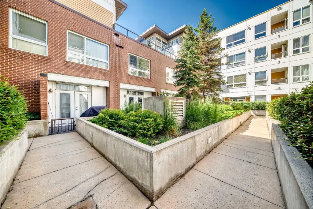 1010 Centre Avenue NE Calgary AB T2E 4M6