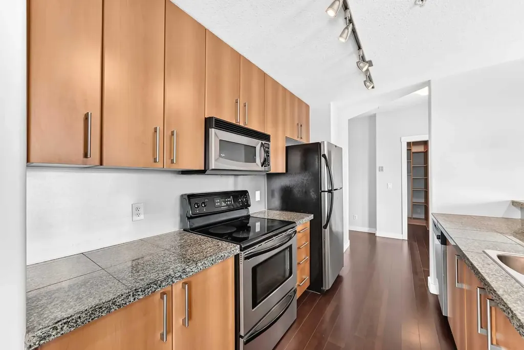 1010 Centre Avenue NE Calgary AB T2E 4M6