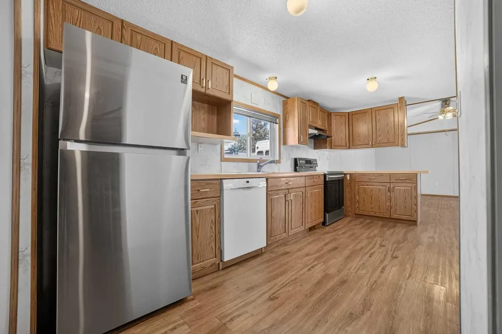 3240 29 Street S Lethbridge AB T1K 7J9