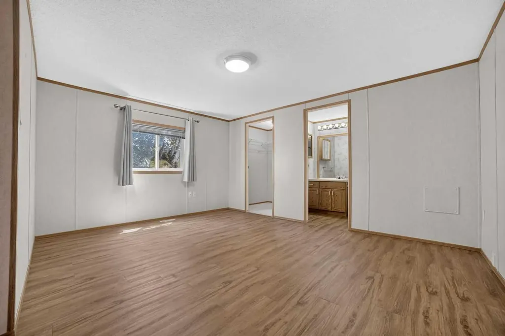 3240 29 Street S Lethbridge AB T1K 7J9