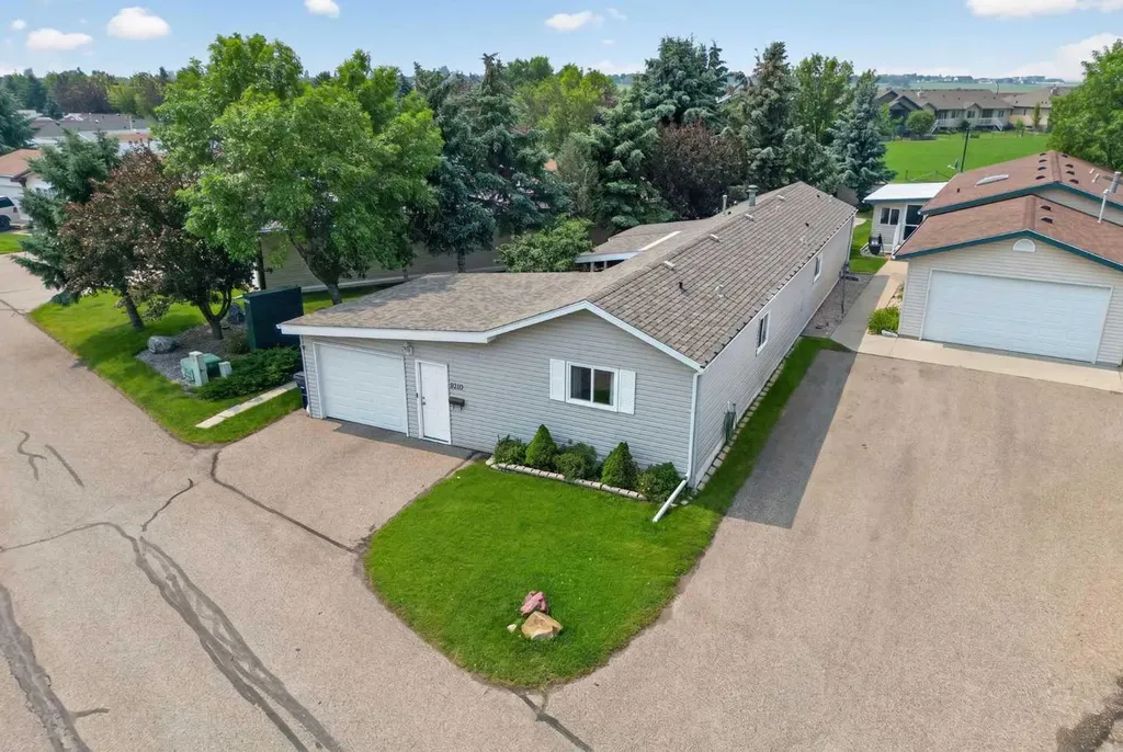 3240 29 Street S Lethbridge AB T1K 7J9
