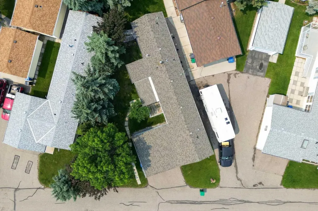 3240 29 Street S Lethbridge AB T1K 7J9