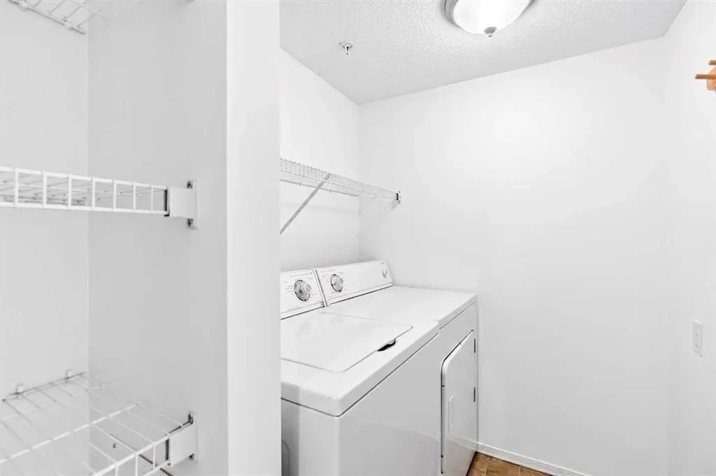 3000 Sienna Park Green SW Calgary AB T3H 3N7