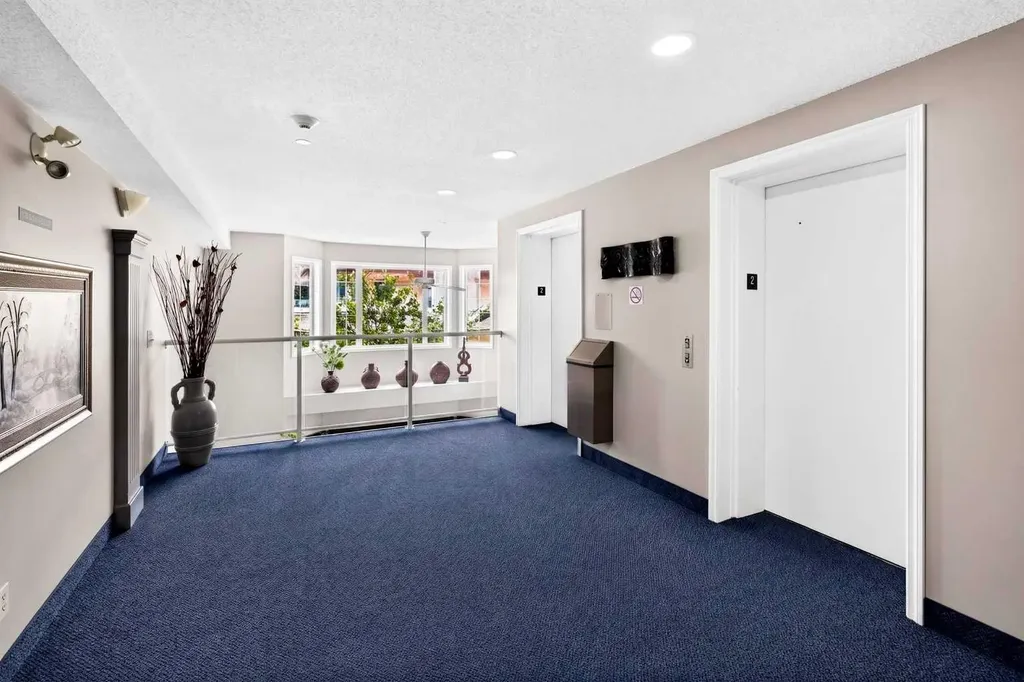 3000 Sienna Park Green SW Calgary AB T3H 3N7