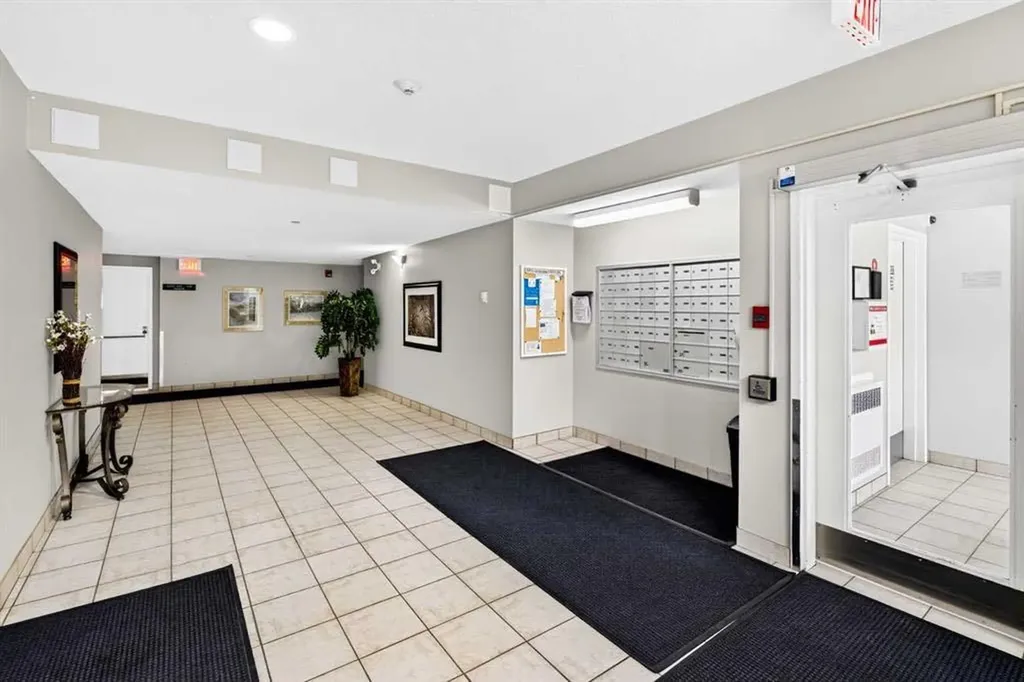 3000 Sienna Park Green SW Calgary AB T3H 3N7