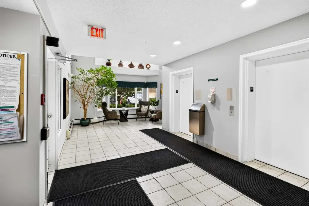 3000 Sienna Park Green SW Calgary AB T3H 3N7