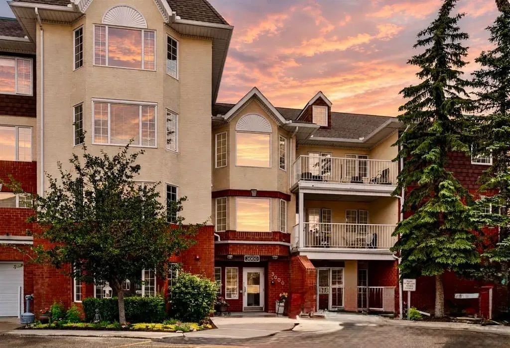3000 Sienna Park Green SW Calgary AB T3H 3N7
