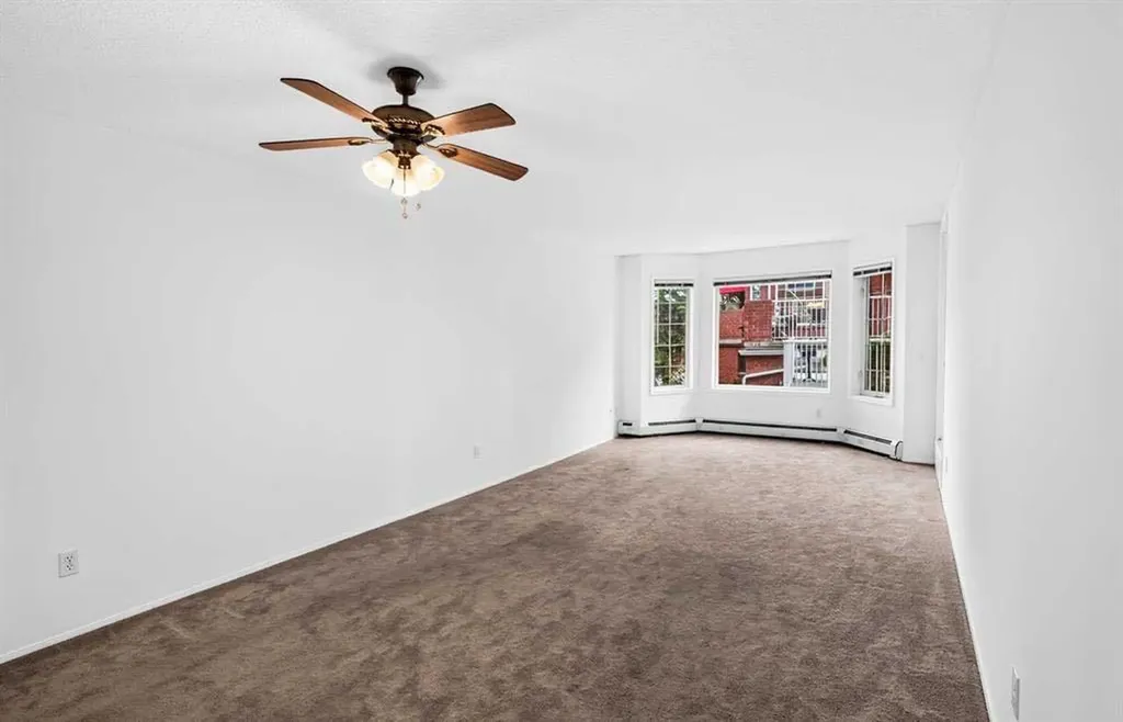 3000 Sienna Park Green SW Calgary AB T3H 3N7