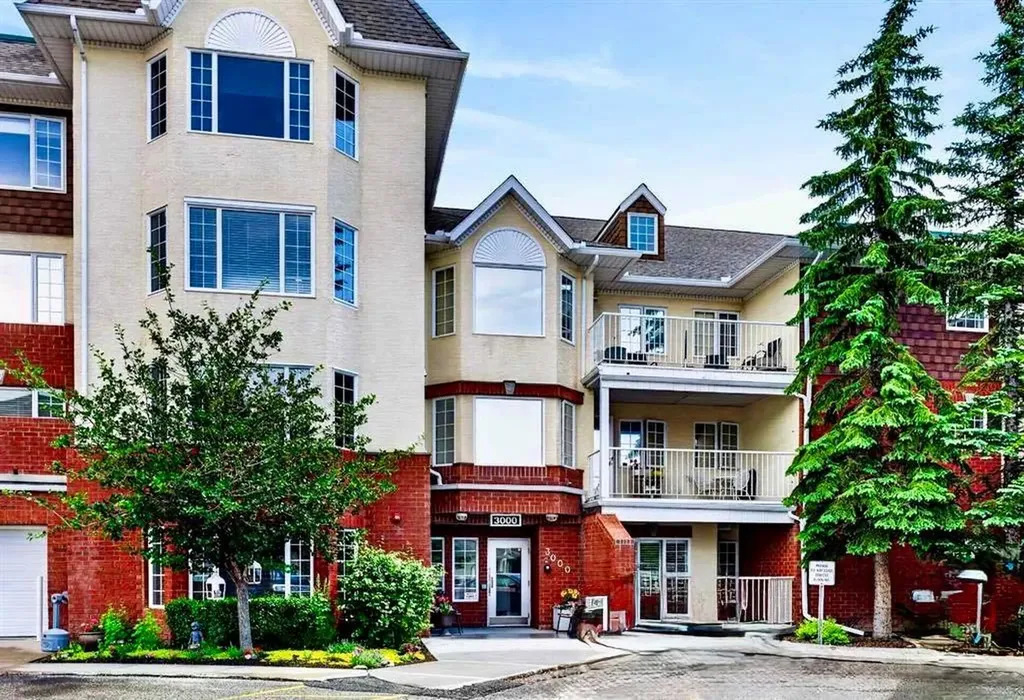 3000 Sienna Park Green SW Calgary AB T3H 3N7