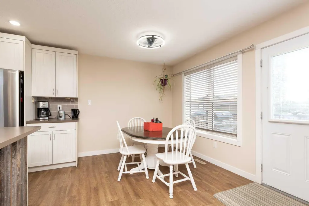 302 Sundance Drive Coalhurst AB T0L 0V0