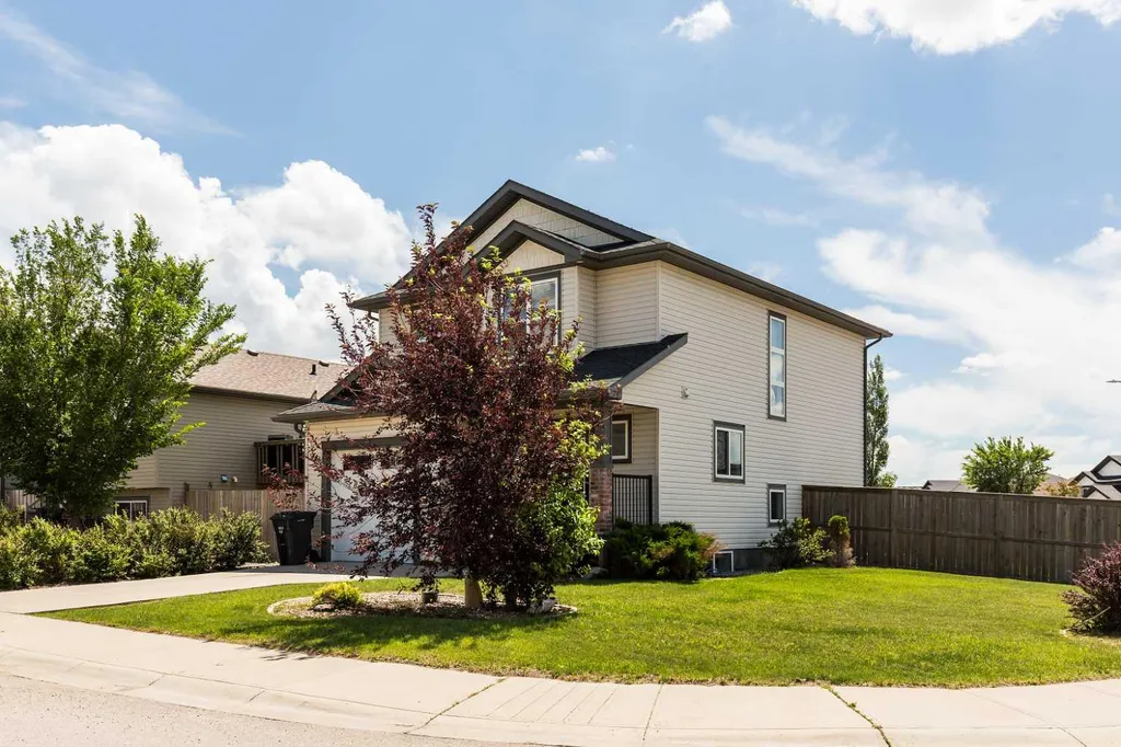 302 Sundance Drive Coalhurst AB T0L 0V0