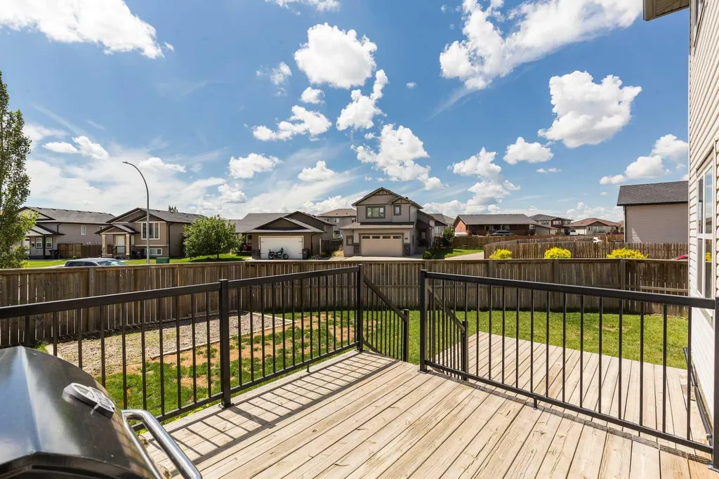 302 Sundance Drive Coalhurst AB T0L 0V0