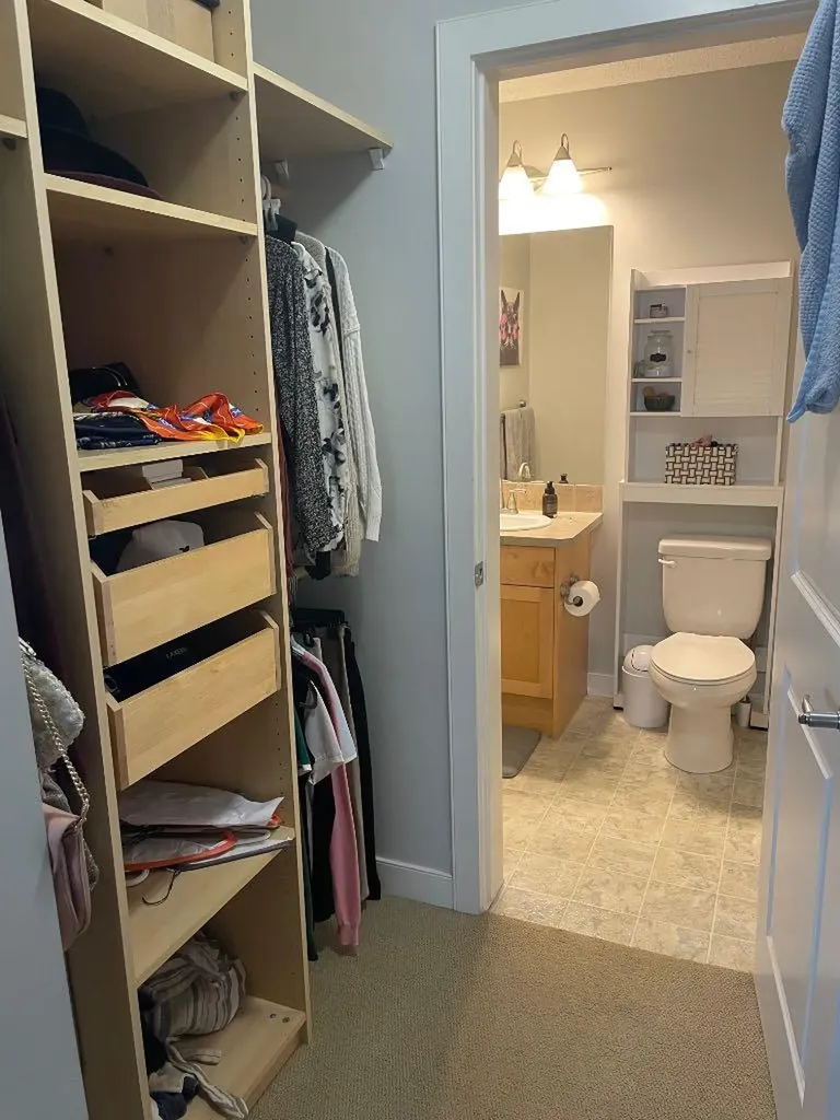 2233 34 Avenue SW Calgary AB T2T 6N2