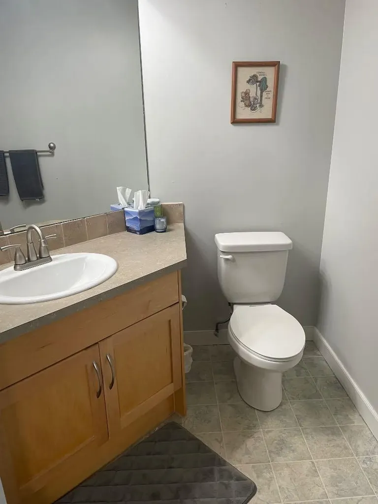 2233 34 Avenue SW Calgary AB T2T 6N2