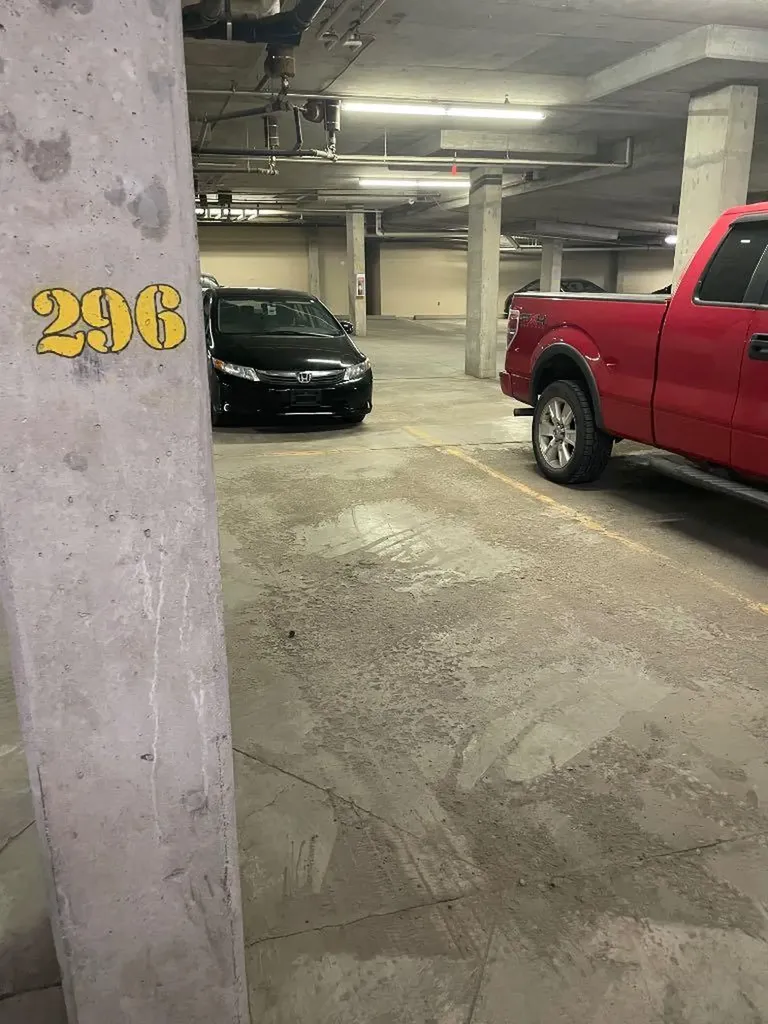 2233 34 Avenue SW Calgary AB T2T 6N2