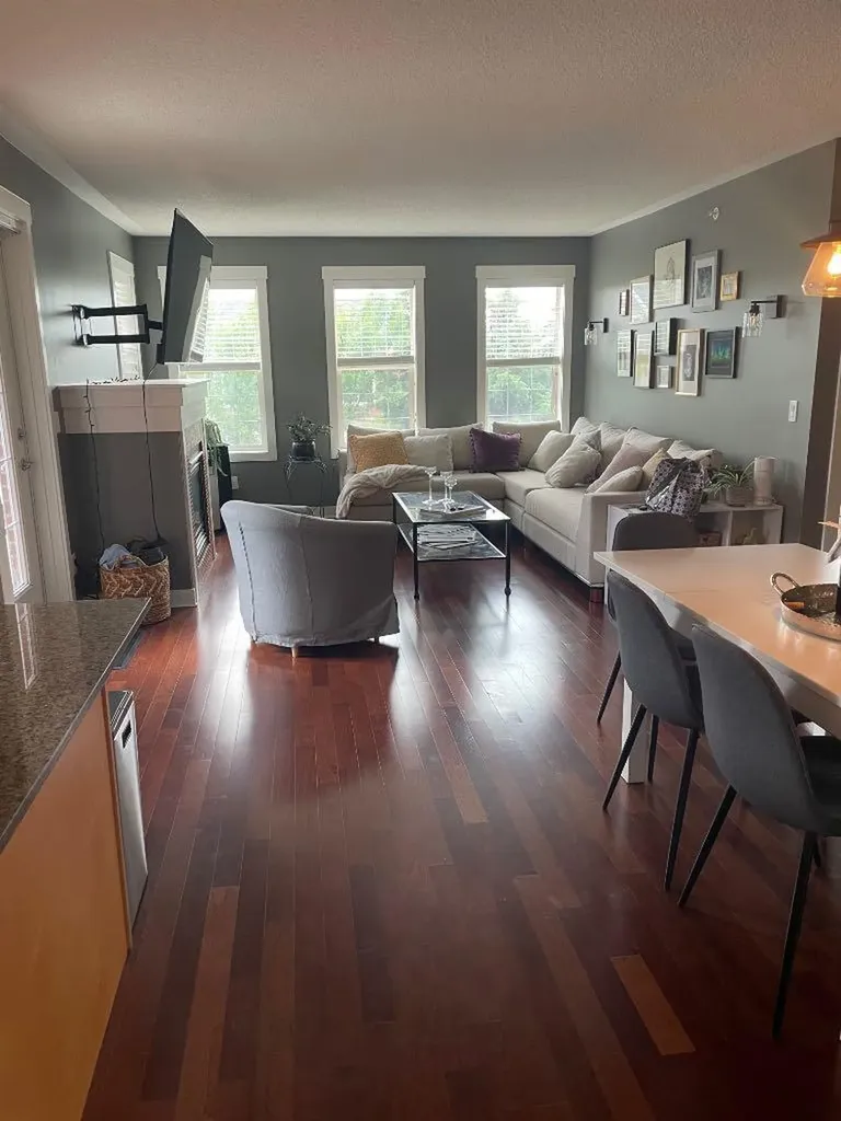 2233 34 Avenue SW Calgary AB T2T 6N2