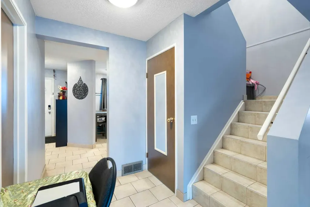 20 Falbury Crescent NE Calgary AB T3J 1L7