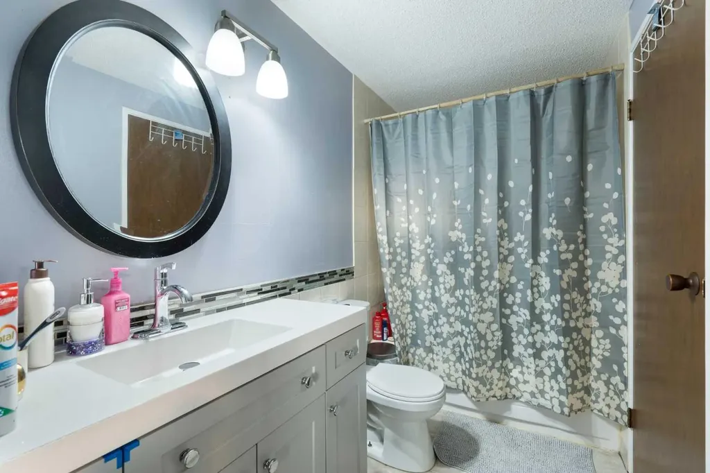 20 Falbury Crescent NE Calgary AB T3J 1L7