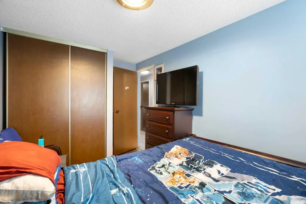 20 Falbury Crescent NE Calgary AB T3J 1L7