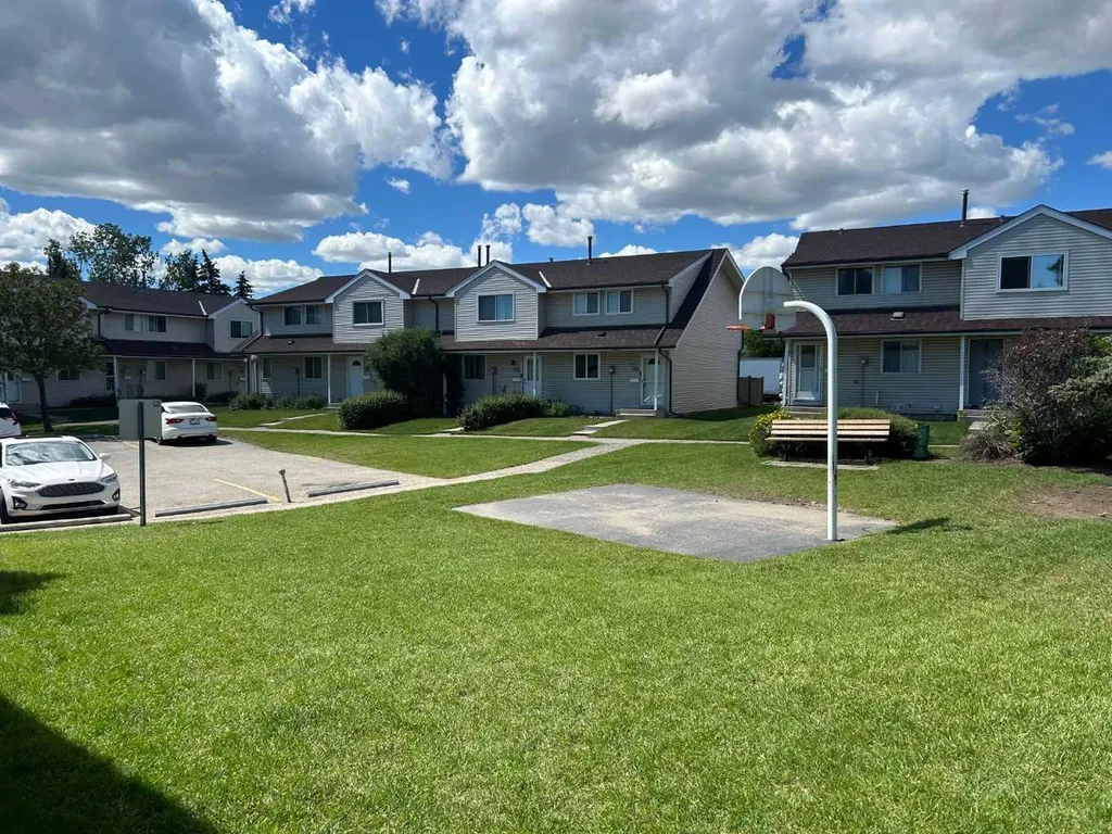 20 Falbury Crescent NE Calgary AB T3J 1L7