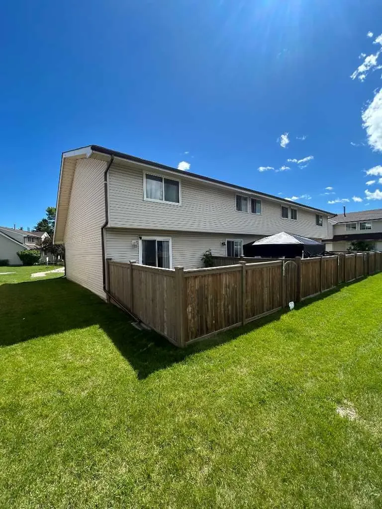 20 Falbury Crescent NE Calgary AB T3J 1L7