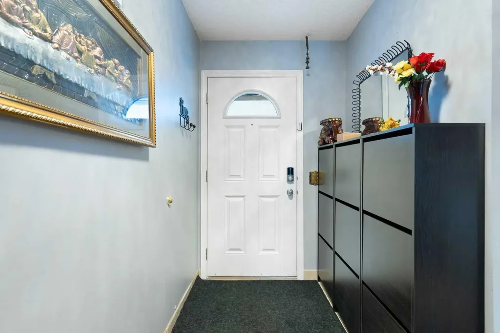 20 Falbury Crescent NE Calgary AB T3J 1L7