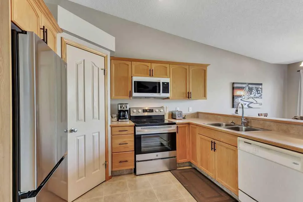 23 Jacobs Close Red Deer AB T4P 4C8