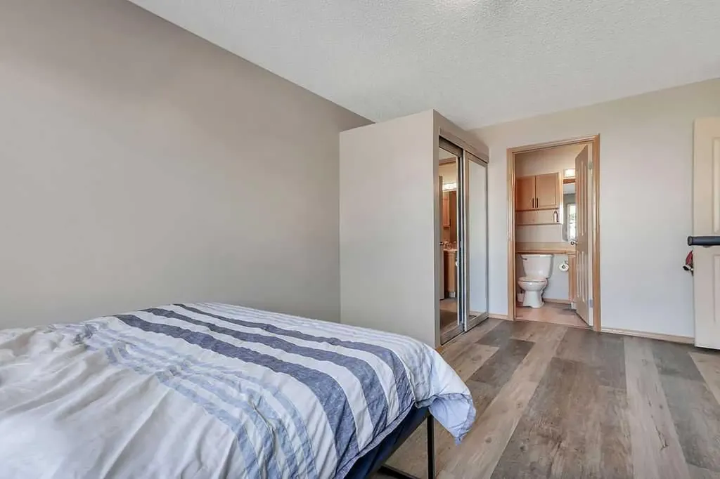 23 Jacobs Close Red Deer AB T4P 4C8