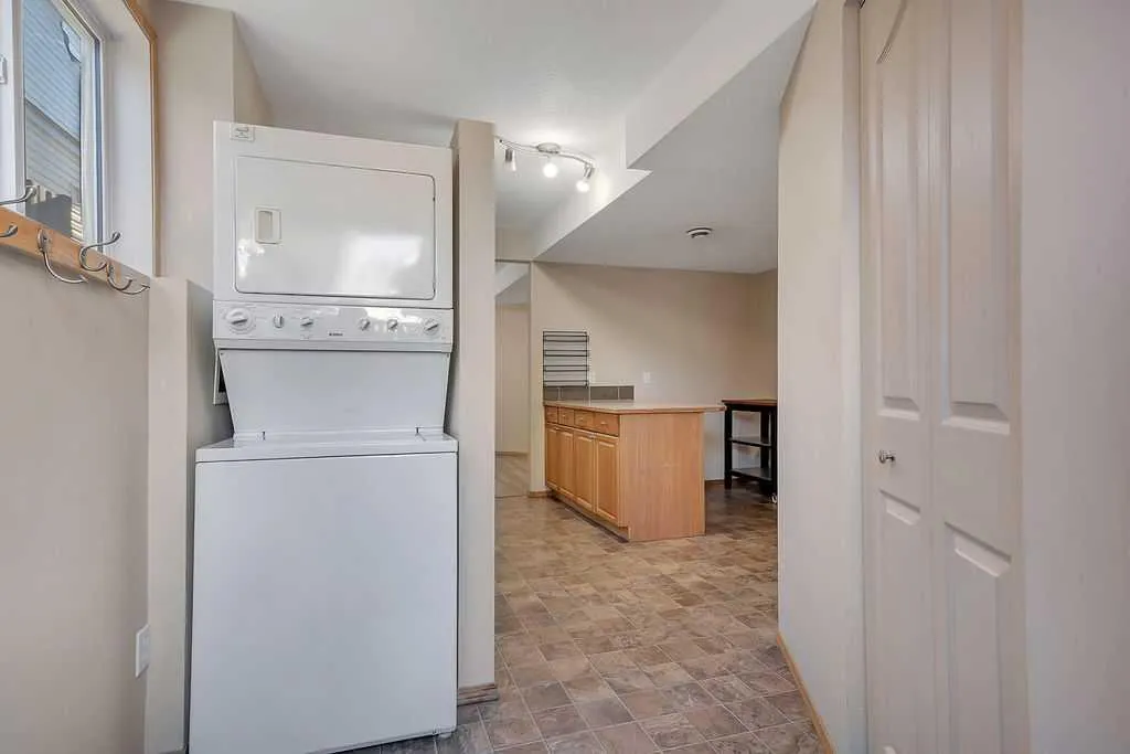23 Jacobs Close Red Deer AB T4P 4C8