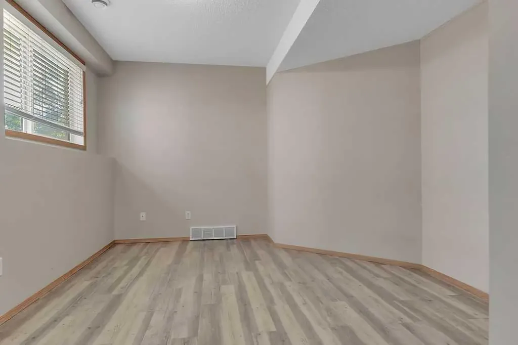 23 Jacobs Close Red Deer AB T4P 4C8