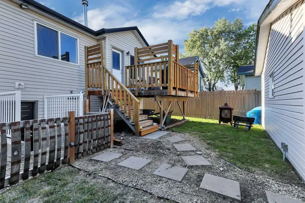 23 Jacobs Close Red Deer AB T4P 4C8
