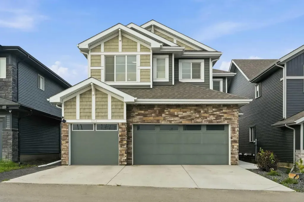 504 Creekrun Lane SW Airdrie AB T4B 5J9