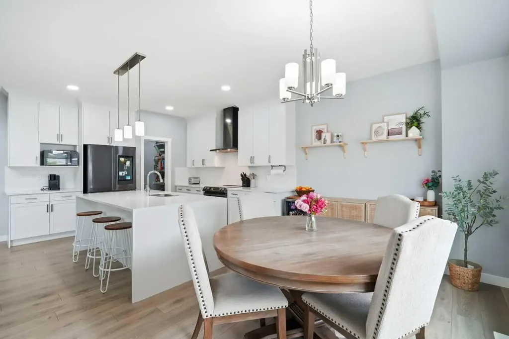 504 Creekrun Lane SW Airdrie AB T4B 5J9