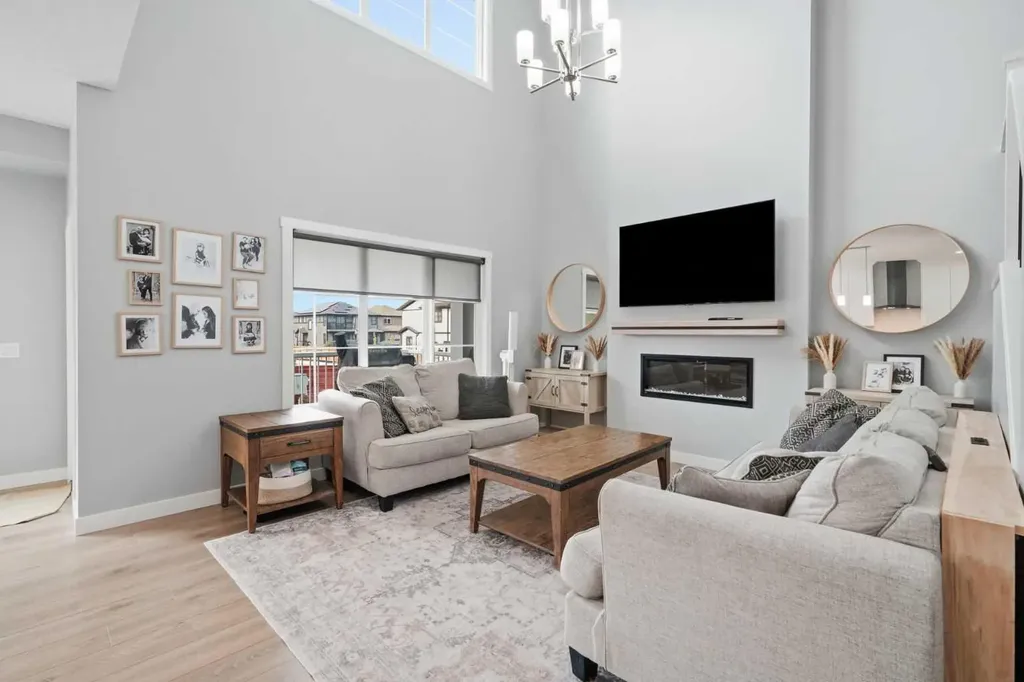 504 Creekrun Lane SW Airdrie AB T4B 5J9