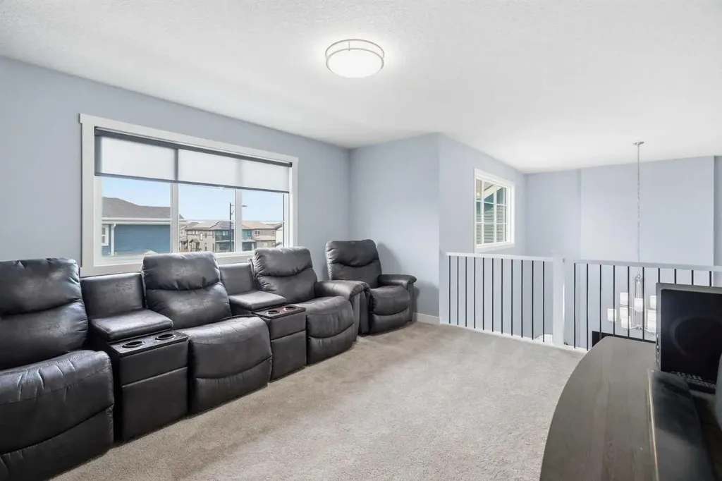 504 Creekrun Lane SW Airdrie AB T4B 5J9