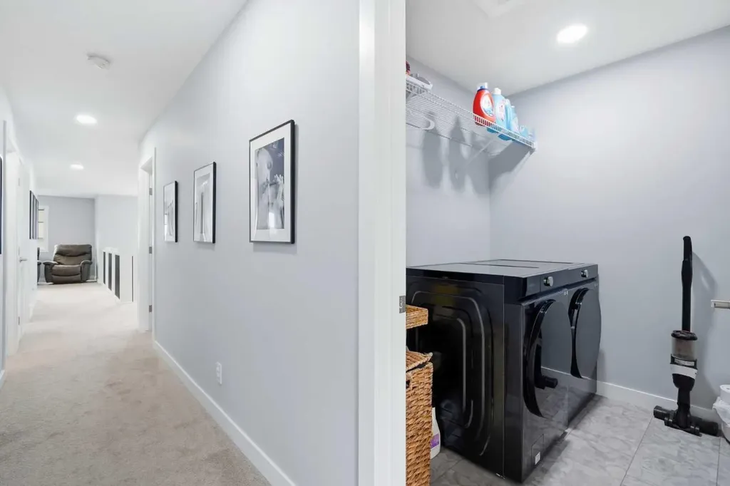 504 Creekrun Lane SW Airdrie AB T4B 5J9