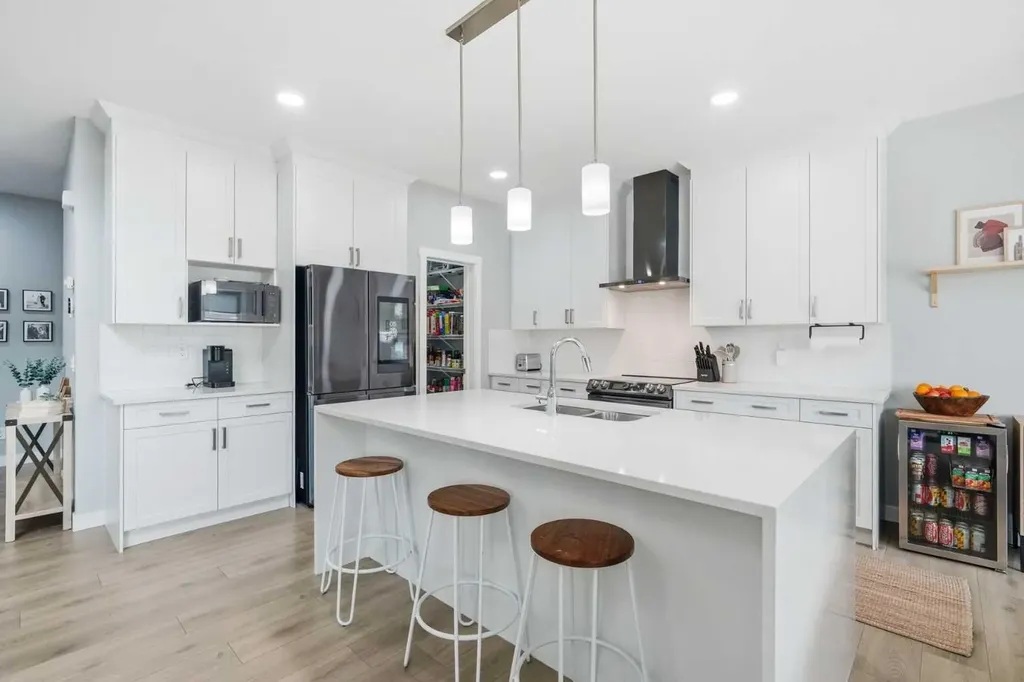 504 Creekrun Lane SW Airdrie AB T4B 5J9
