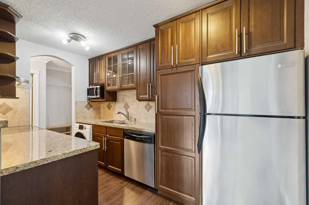 110 24 Avenue SW Calgary AB T2S 0J9