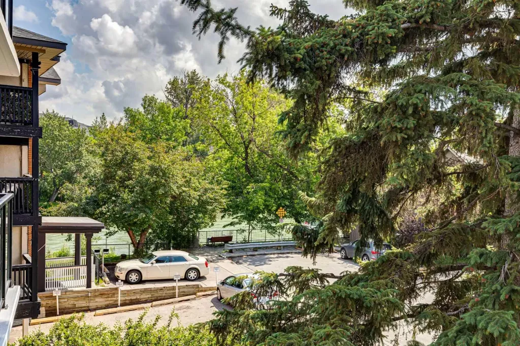 110 24 Avenue SW Calgary AB T2S 0J9