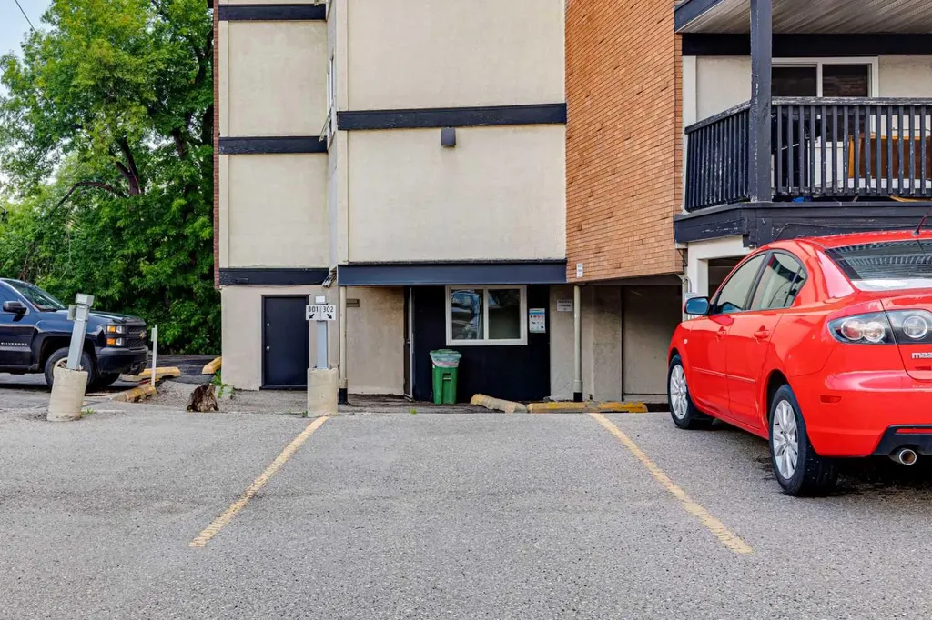 110 24 Avenue SW Calgary AB T2S 0J9