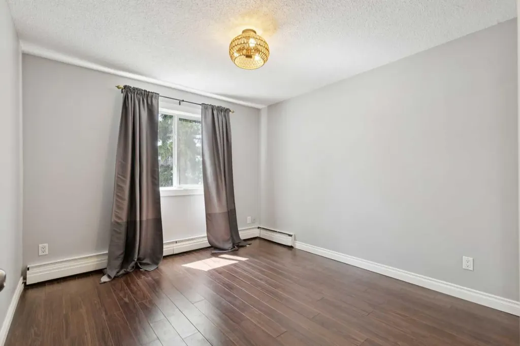 110 24 Avenue SW Calgary AB T2S 0J9