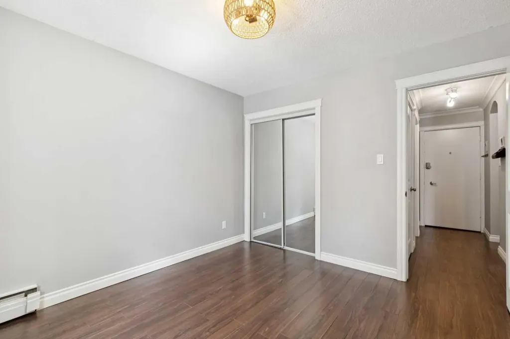 110 24 Avenue SW Calgary AB T2S 0J9