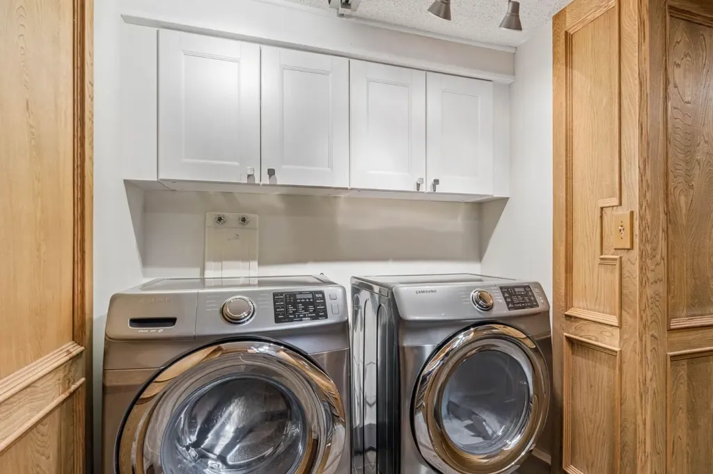 48 Flavelle Road SE Calgary AB T2H 1E7