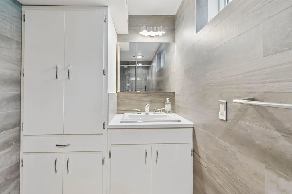 48 Flavelle Road SE Calgary AB T2H 1E7