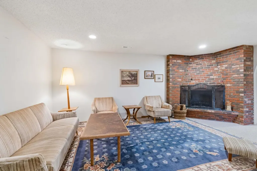 48 Flavelle Road SE Calgary AB T2H 1E7