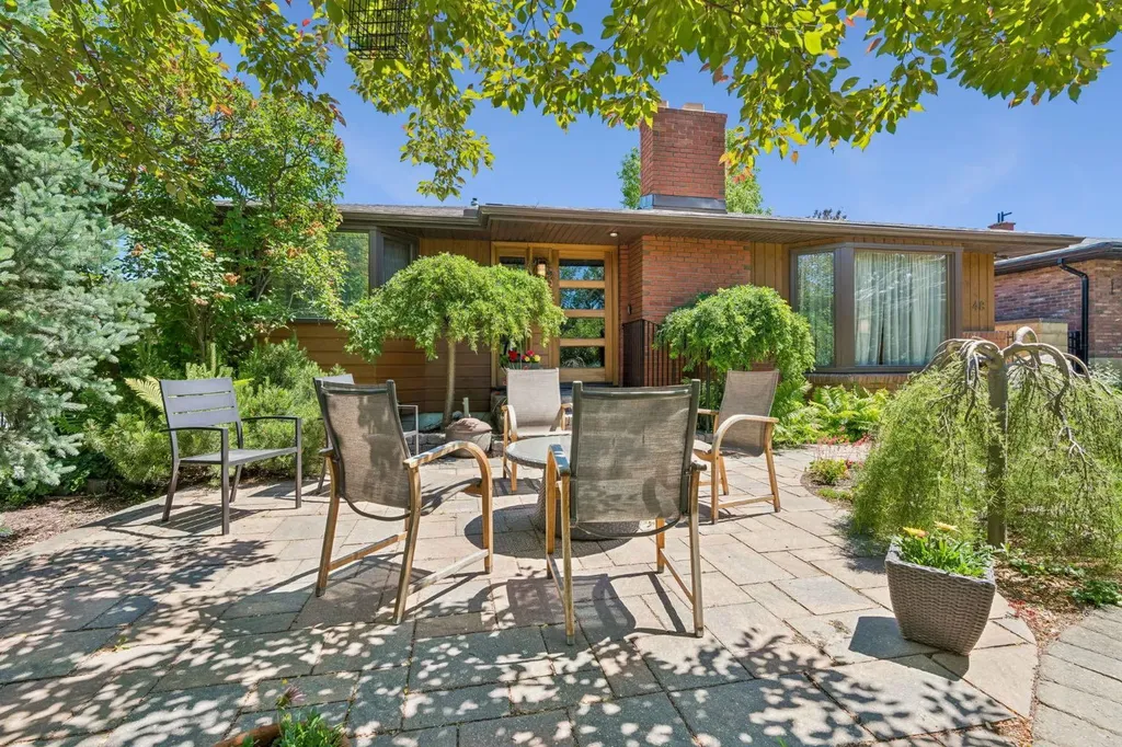 48 Flavelle Road SE Calgary AB T2H 1E7