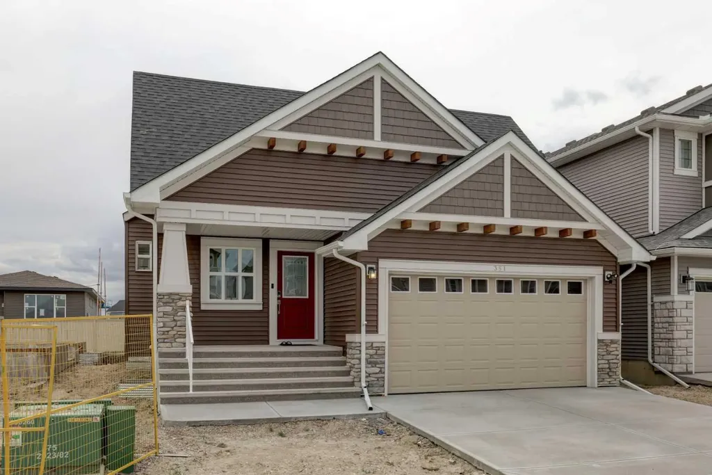 351 Baywater Common SW Airdrie AB T4B0A7