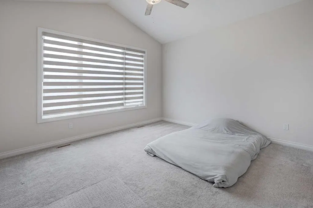 351 Baywater Common SW Airdrie AB T4B0A7
