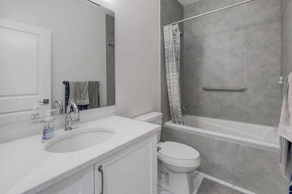 351 Baywater Common SW Airdrie AB T4B0A7