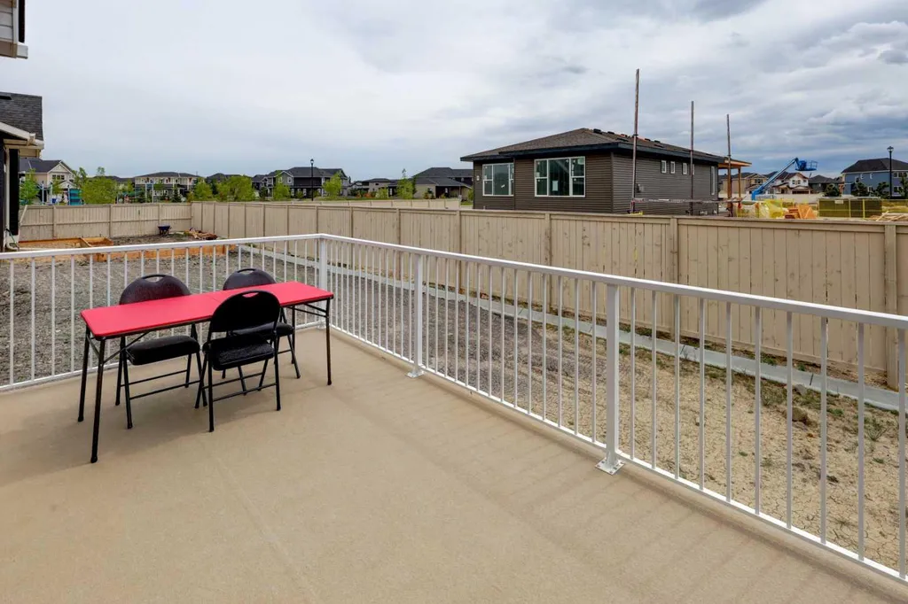 351 Baywater Common SW Airdrie AB T4B0A7